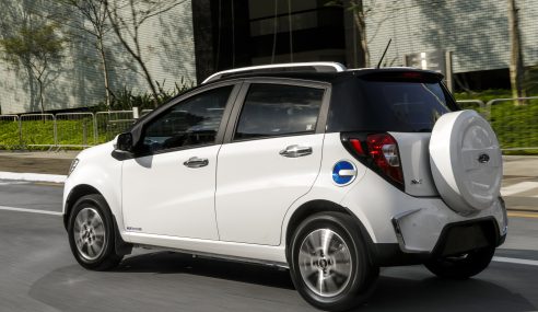 JAC apresenta cinco modelos elétricos de uma vez