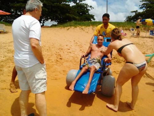Praia acessível a todos na Barra do Sahy