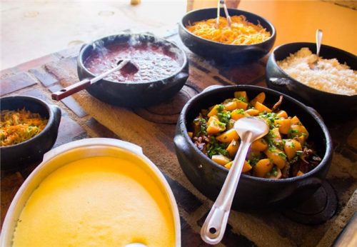 Está em Anchieta? Descubra onde comer